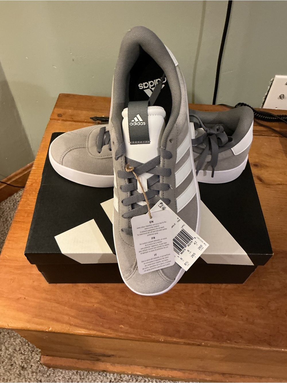 adidas Gray Court Sneakers with White Stripes VL Court 3.0 men’s 8.5 women’s 9.5
